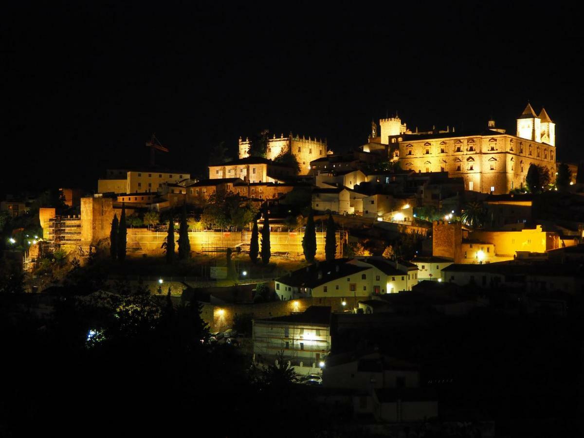 Las Mejores Vistas De Caceres At Azahar Εξωτερικό φωτογραφία